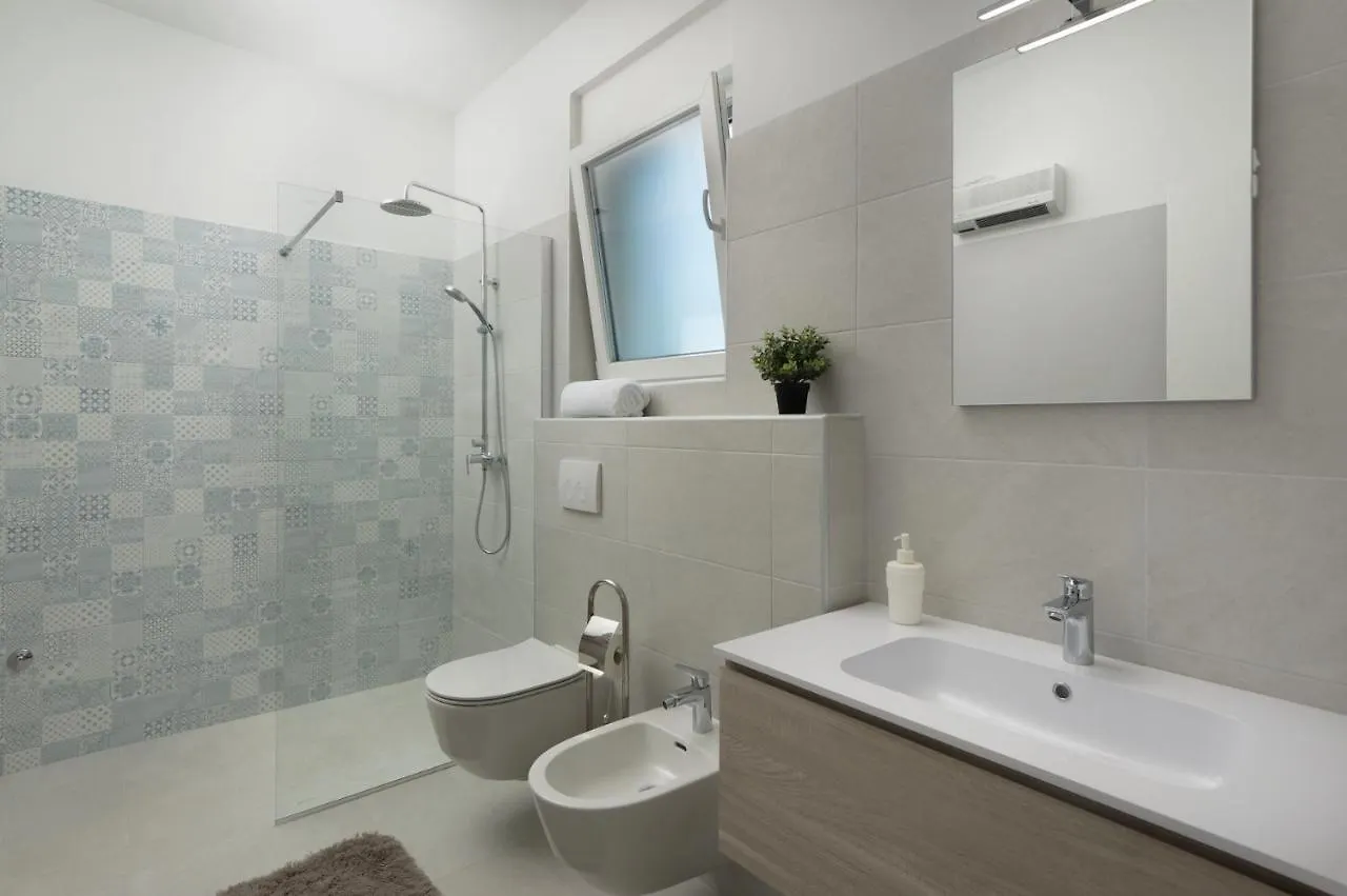 Luxury Villa Medulin II With Heated Pool And Sea View Near The Beach קרואטיה